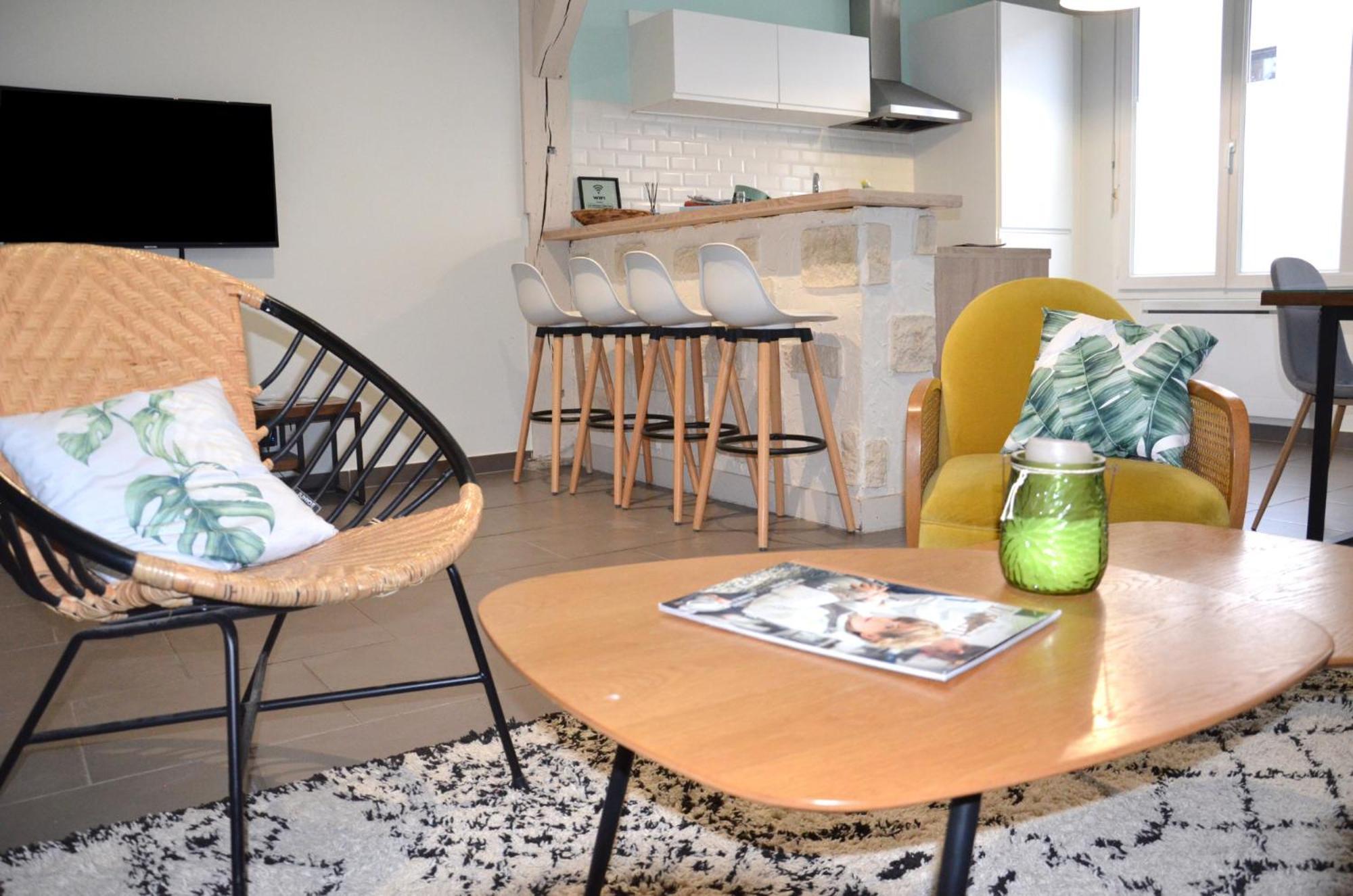Le Cocon Troyen - 6-8P - 2 Parking Gratuits Apartment Troyes Exterior photo
